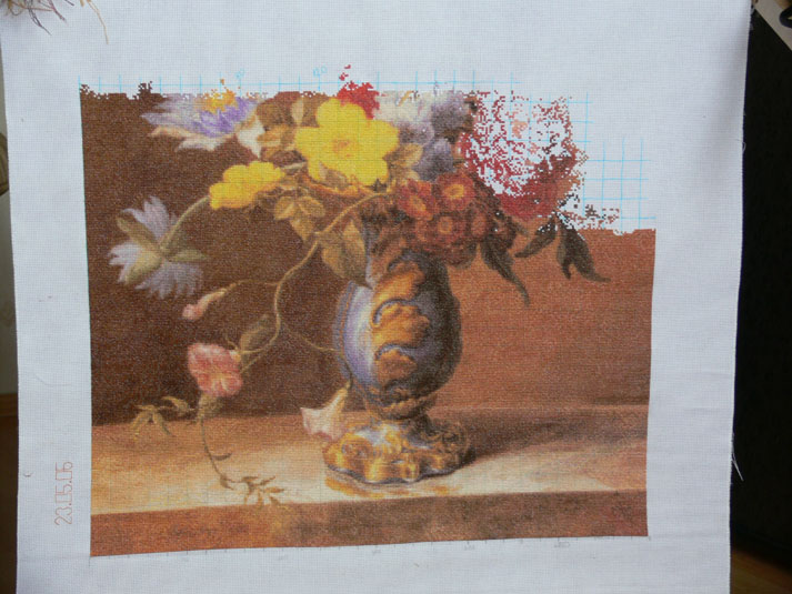 Цветы в голубой вазе (процесс)