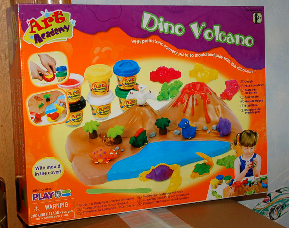 Play 8255	Набор с пластилином  'Динозавр'	309,00. playgo