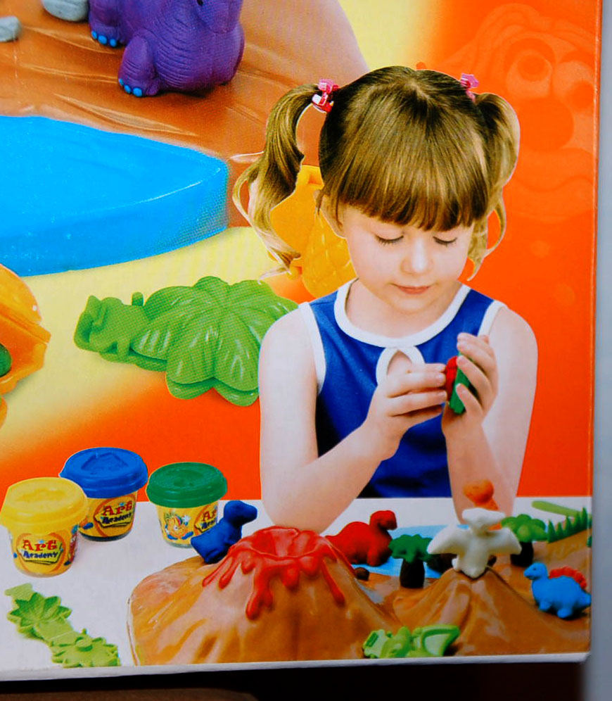 Play 8255	Набор с пластилином  'Динозавр'	309,00. playgo