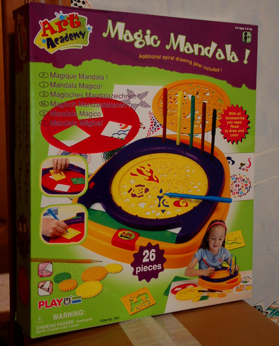 Play 7351	Набор для рисования с трафаретами	559,00. playgo