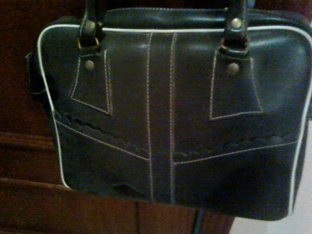 Сумка. АКСЕССУАРЫ (сумки, косметика, шляпы, шапки, шарфы, разное)