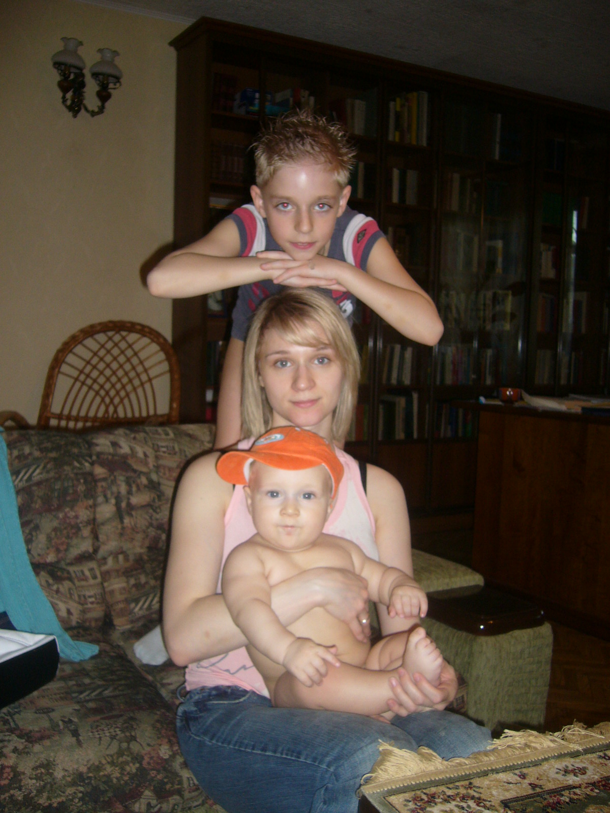 Лиза с братом и сыном. наша поездка в Томск