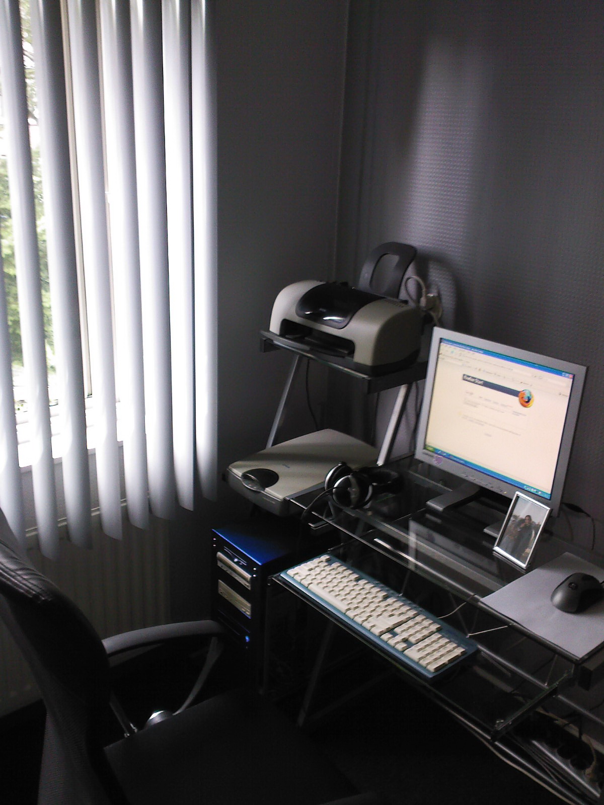 Угол 2. Моя комп-комната