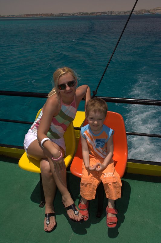 Плывем на катере на подводную лодку. ! Май 2007 (Германия-Египет-Италия)