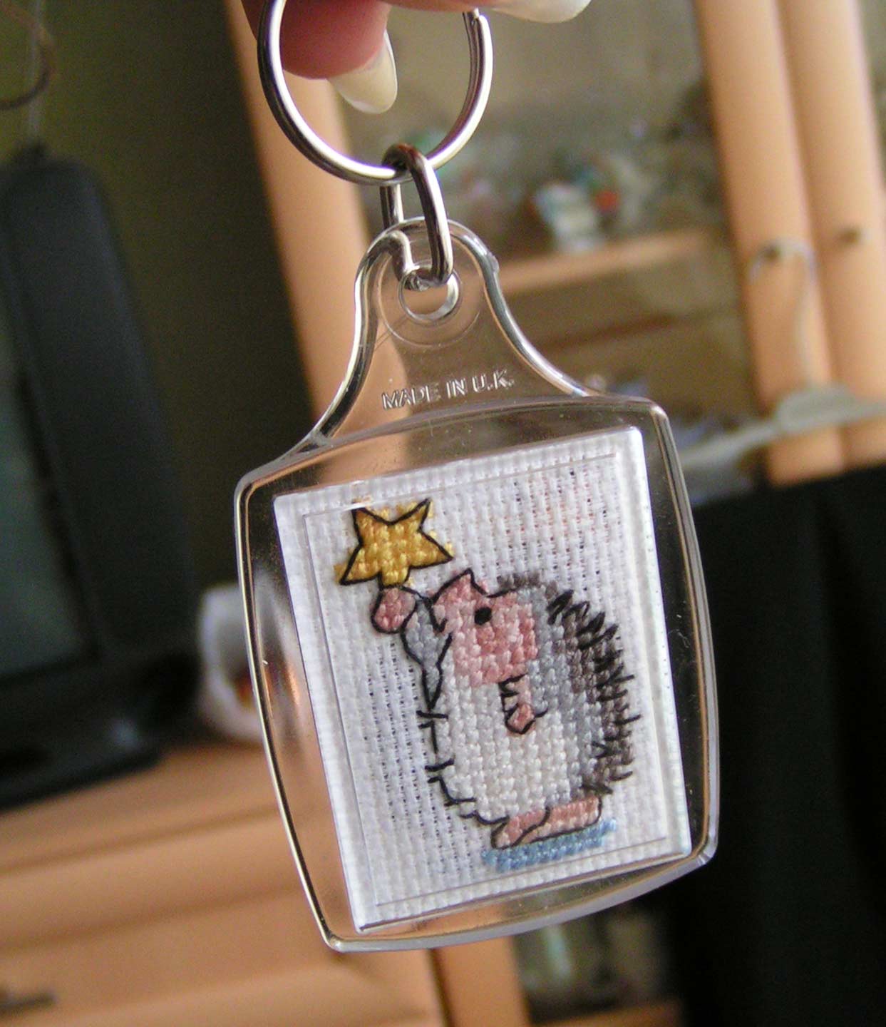 Ежиковый брелок. Оформленные работы