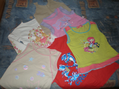 Футболочки разные на 1-3 года.. Одежда для дев.1-5г.
