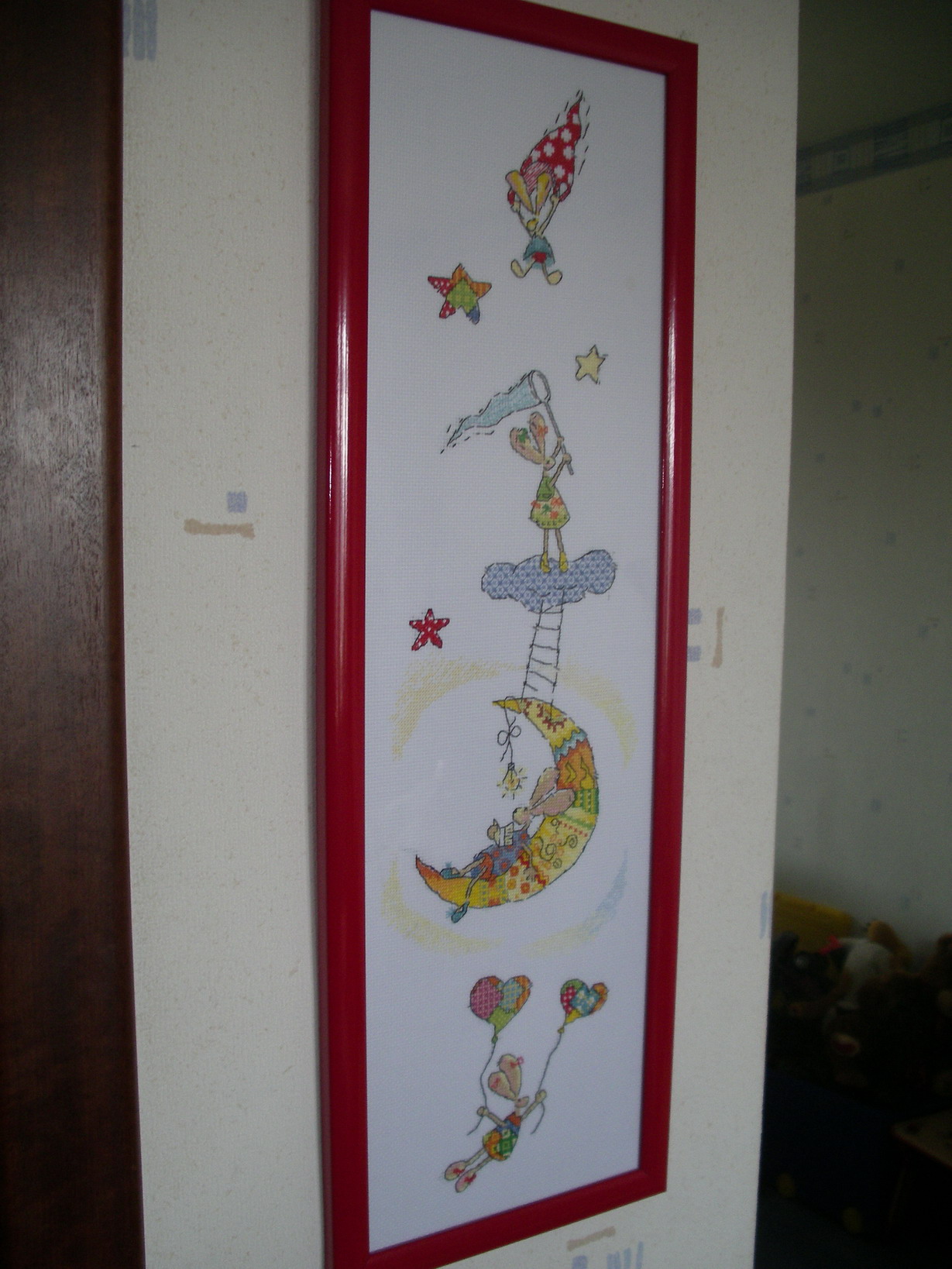 Зайцы в невесомости. Вышивка