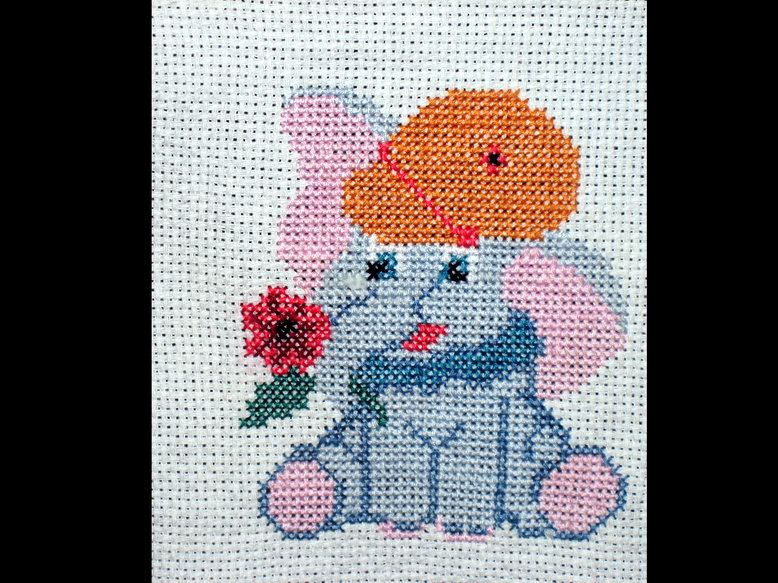 Слоник на счастье. моя вышивка