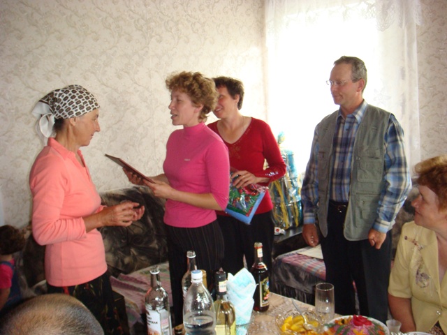 Бабушкин юбилей. Саломка в деревне и бабушкин юбилей