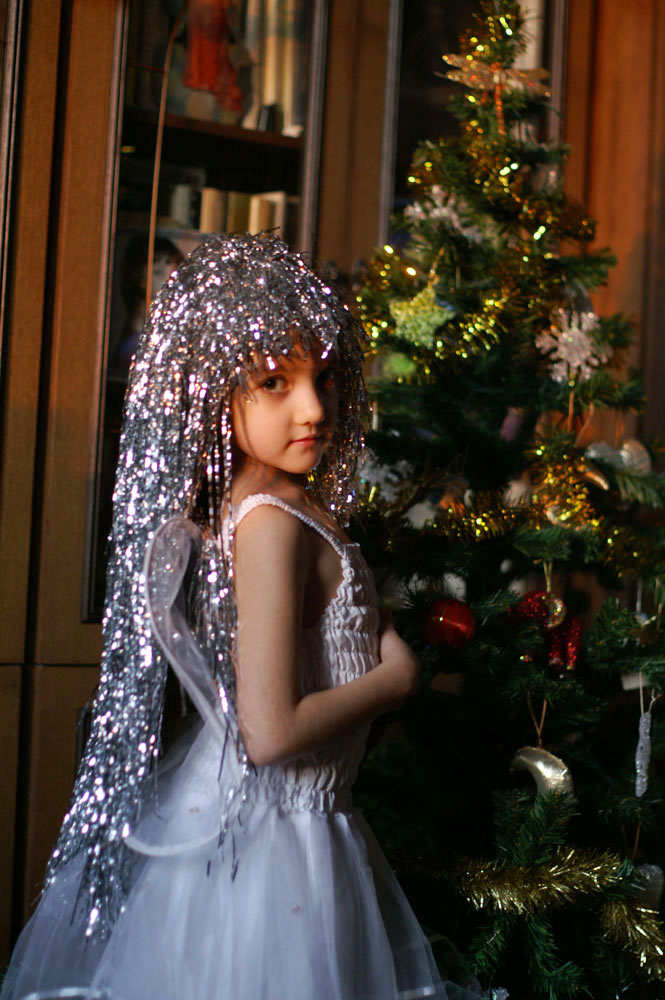 Новогодня фея. Здравствуй, елка!