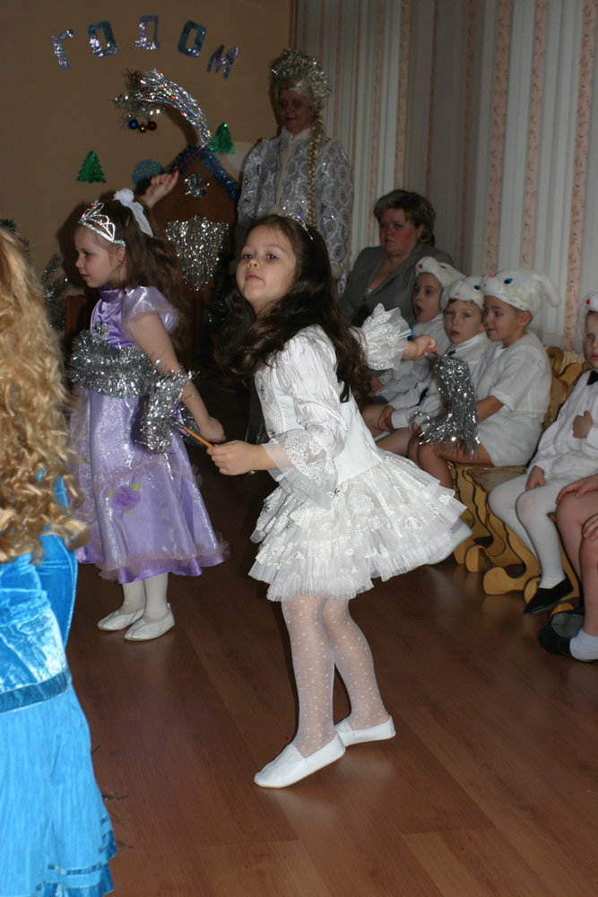 Новогодний утренник у Нади