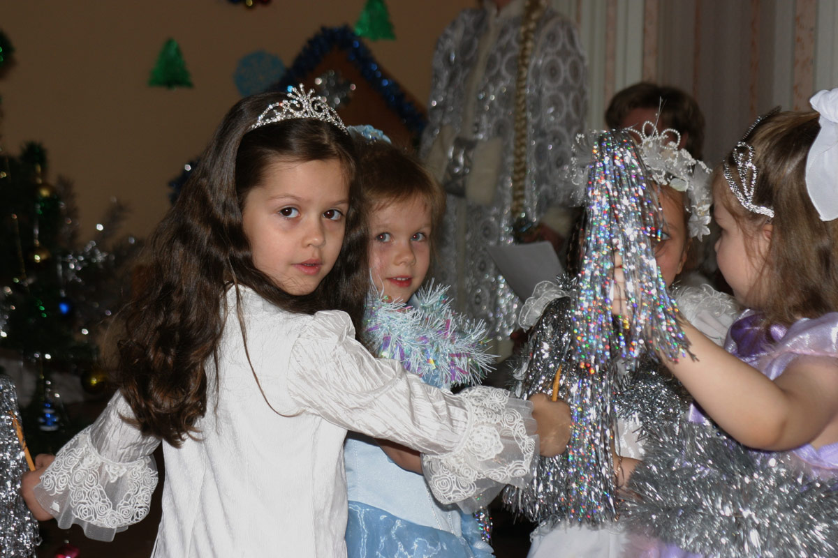 Новогодний утренник у Нади