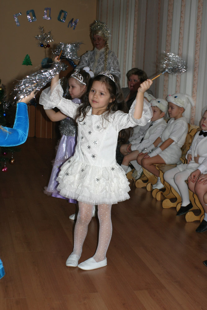 Новогодний утренник у Нади
