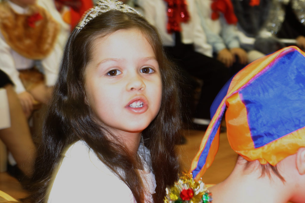 Новогодний утренник у Нади