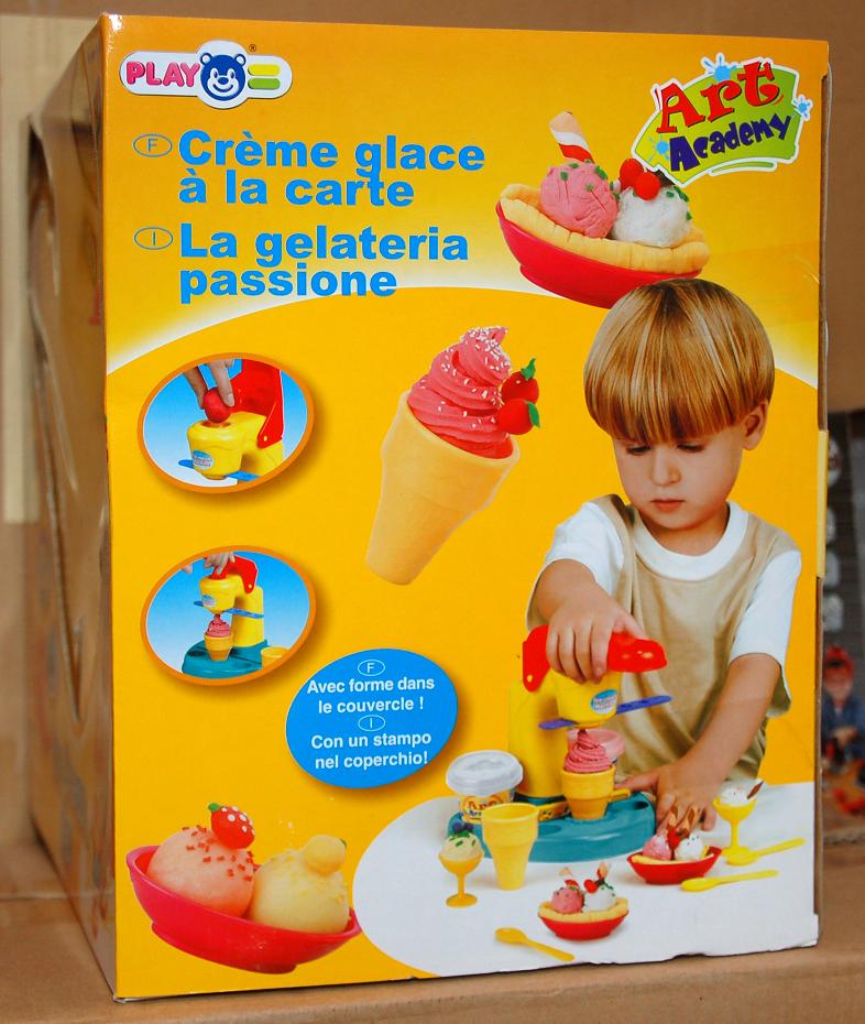 8225. ПЛАСТИЛИН И ПРОЧИЕ АРТ НАБОРЫ