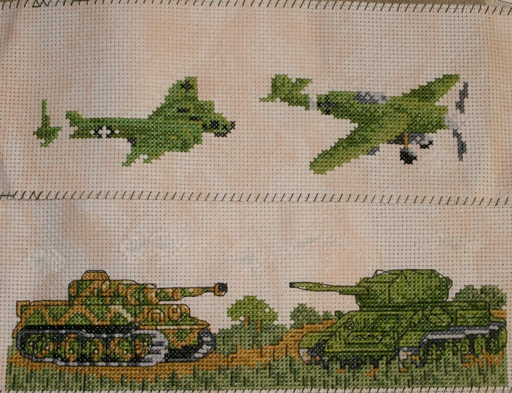 Рисунки По Клеточкам Военные