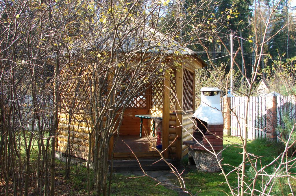 Беседка+барбекюшница. Дача 