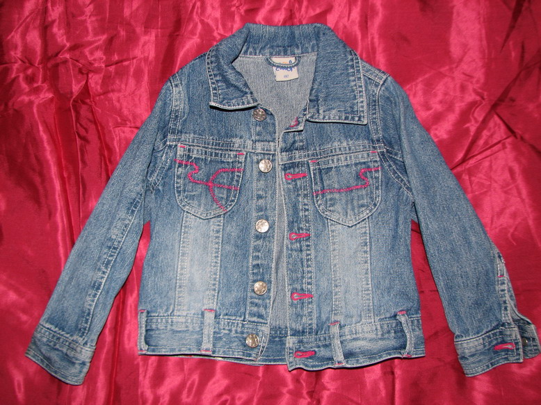 Джинсовкар.98см,цена 300р.. детские вещи