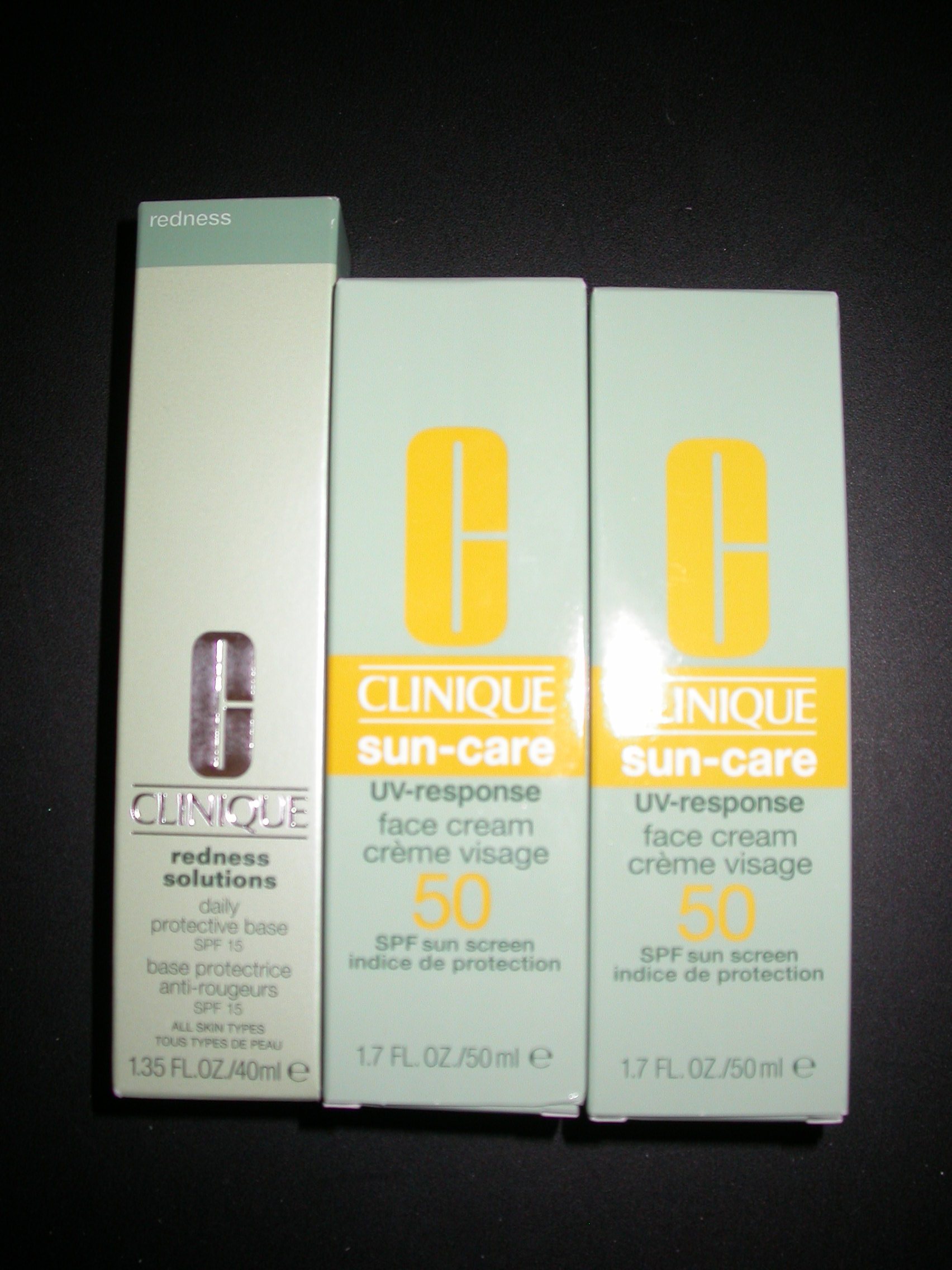 Защитная база для макияжа Redness Solutions Daily Protective Base SPF 15 (слева). ПОДАРКИ К НОВОМУ ГОДУ :)!!!!