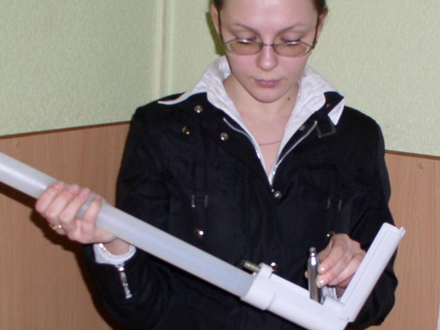 1, Заправляем в пушку баллончик СО2. Фейерверк КОНФЕТТИ-ПУШКА