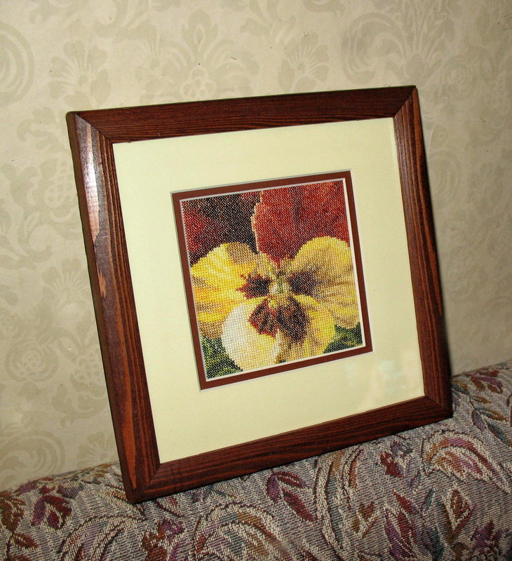 Гувернер. Вышитое