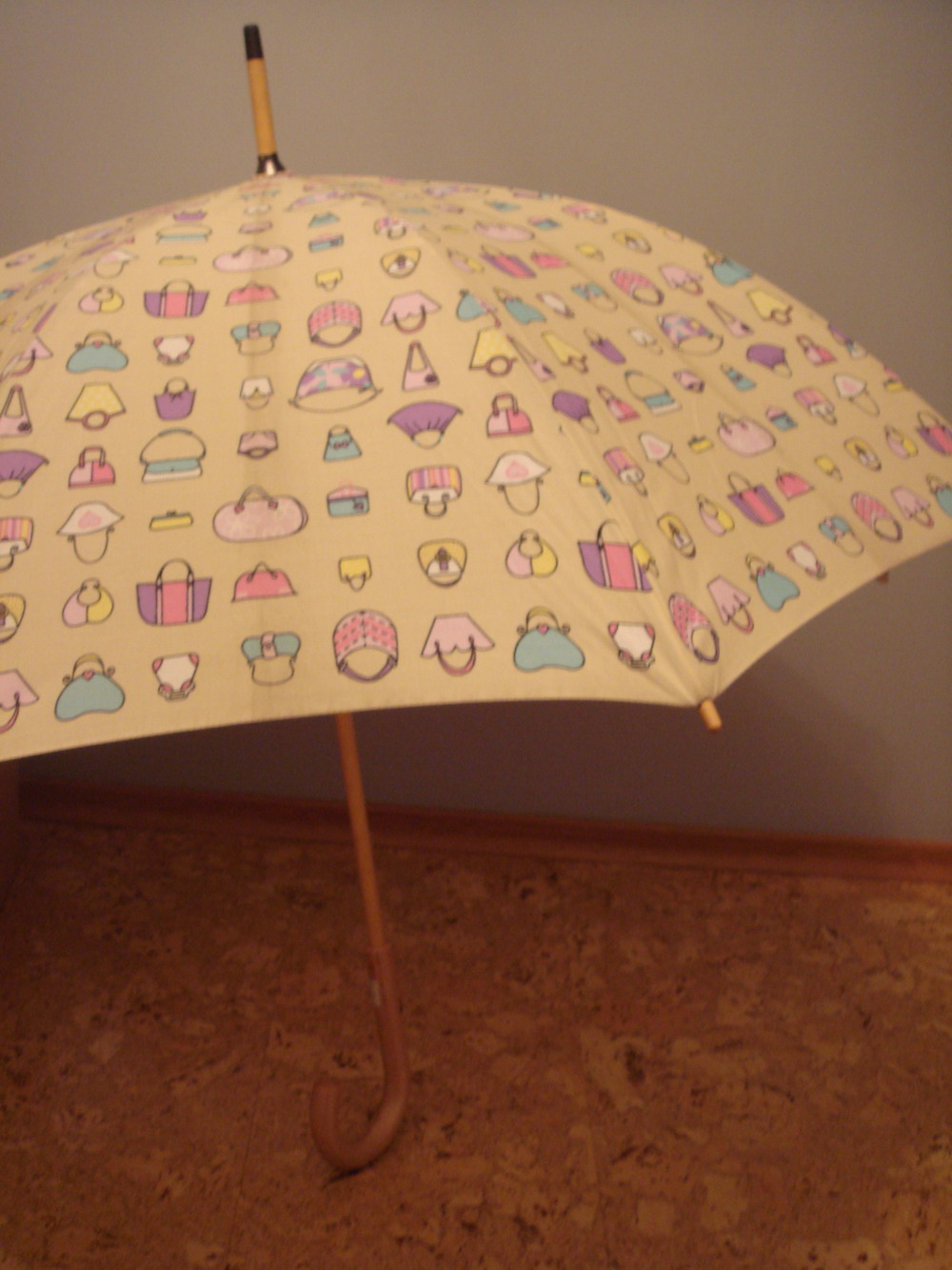 трость жен. с сумочками. старые модельки, старые расцветки