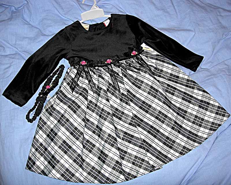 Платье size-3Т на 2-3 года 900 рублей. ОДЕЖДА ДЕВОЧКАМ