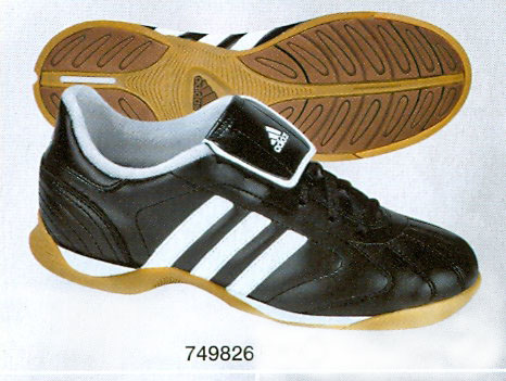 Кроссовки Детские и Подростковые Adi*das. Кроссовки Adi*das