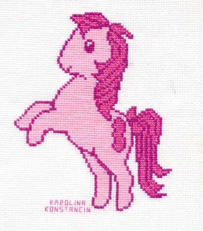 Pony. 1.2 kwadraciki na poduszki