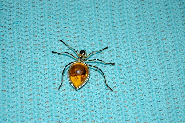 Брошь-паучок. УКРАШЕНИЯ