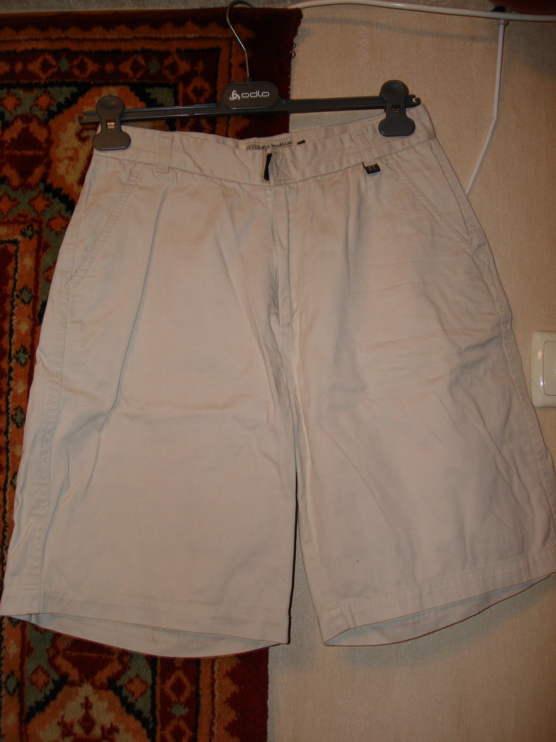 шорты 44-46р-р 200р. брюки,джинсы,шорты