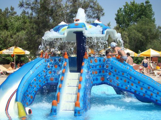 мини горки. отдых Санрайз 2008