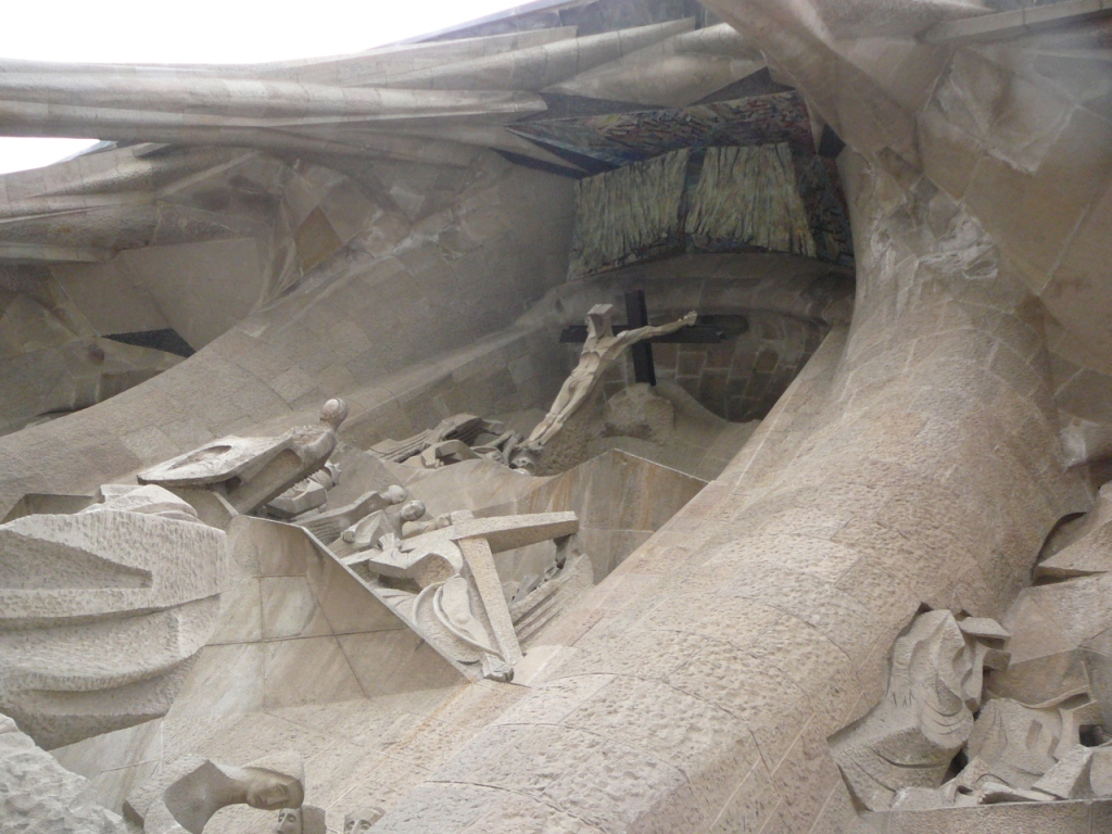 Христос. Фасад Страстей Господних. Гауди