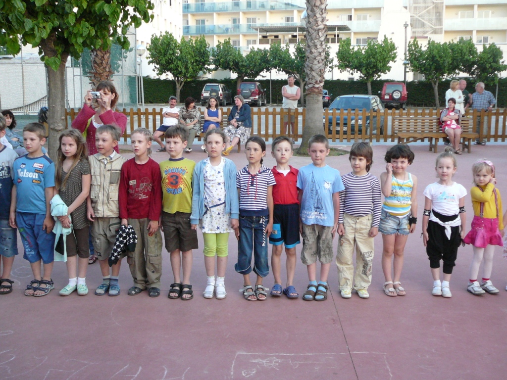 Пираты и пиратки на построении. Раненный глаз, Кортик, Белая Жемчужина, Тифон, Гепард и многие другие.. Отель