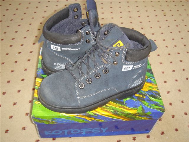 Ботинки осенние. Обувь