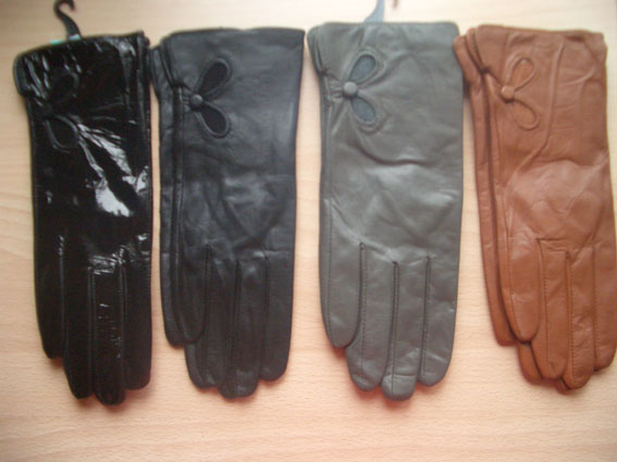 0106. ПЕРЧАТКИ