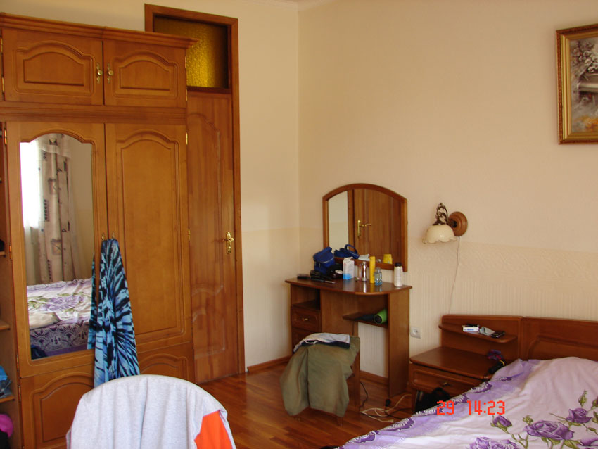 наш замечательный номер в частной гостинице Адлера. Дорожные зарисовки