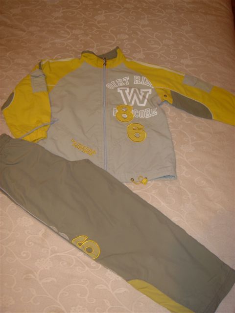 Спортивный костюм. Детская одежда для мальчиков