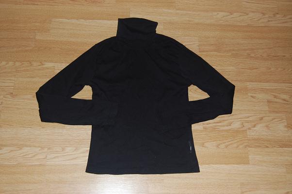 Водолазка Саш. ОТДАМ за мелочь