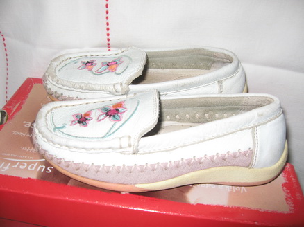 ТЕМПО КИДС р.27. ДЕВИЧЬЕ-ОБУВЬ б/у