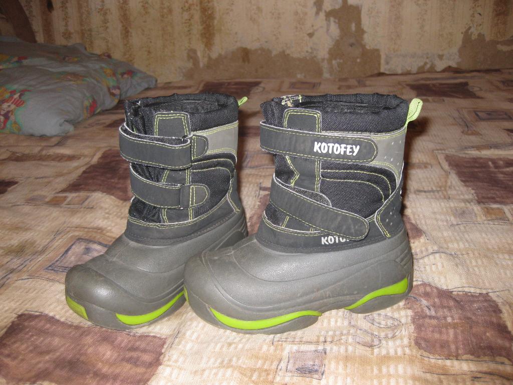 Сноубутсы Котофей р-р27. ОТДАМ!!!