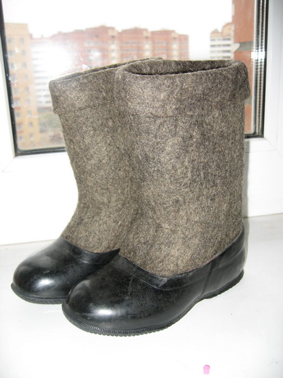 Валенки -р.27. ДЕВИЧЬЕ-ОБУВЬ б/у