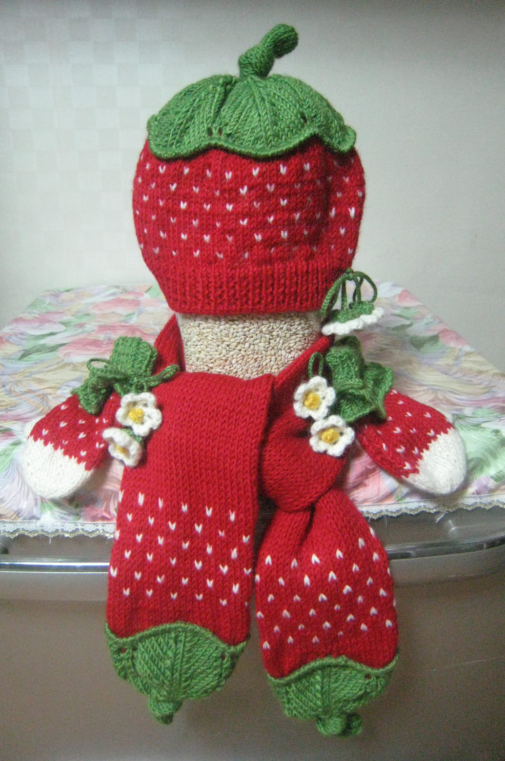 Детские шапочки, шарфики