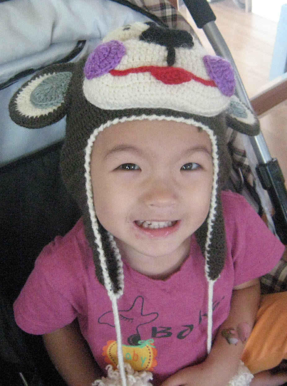 Обезьяна чи-чи-чи продавала кирпичи. Детские шапочки, шарфики