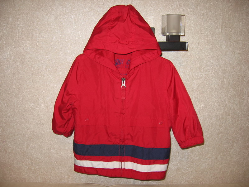 Ветровка GAP на подкоадке унисекс 80-86 300р.. 
