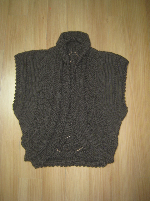 Жилетка из 'DROPS'. Жилетки, безрукавки