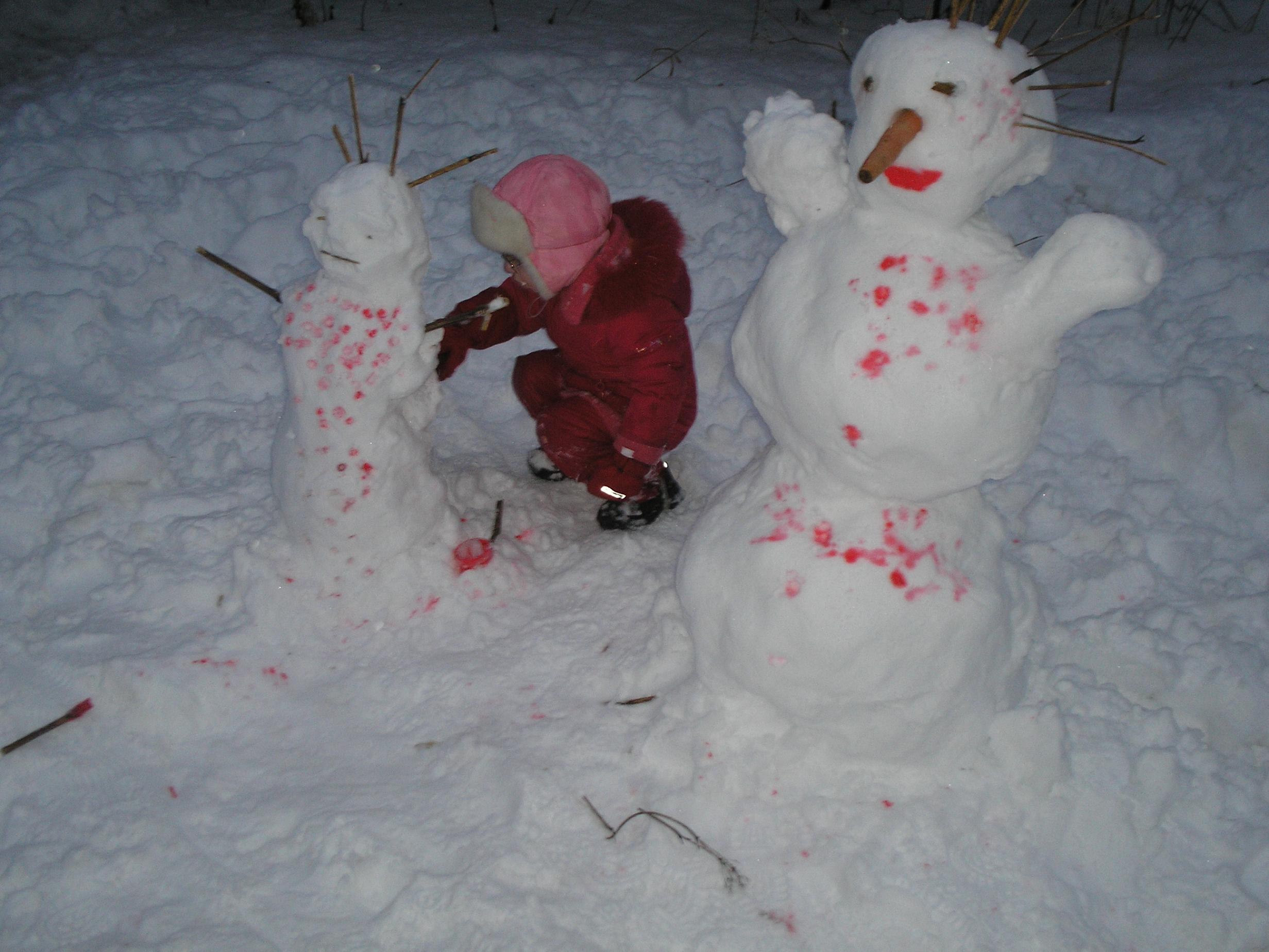 эти потерпевшие наше творчество (мама краску красную взяла)). Снеговики в Ботаническом саду