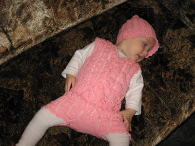 Розовый комплект(шапочка и песочник). Мое рукоделие