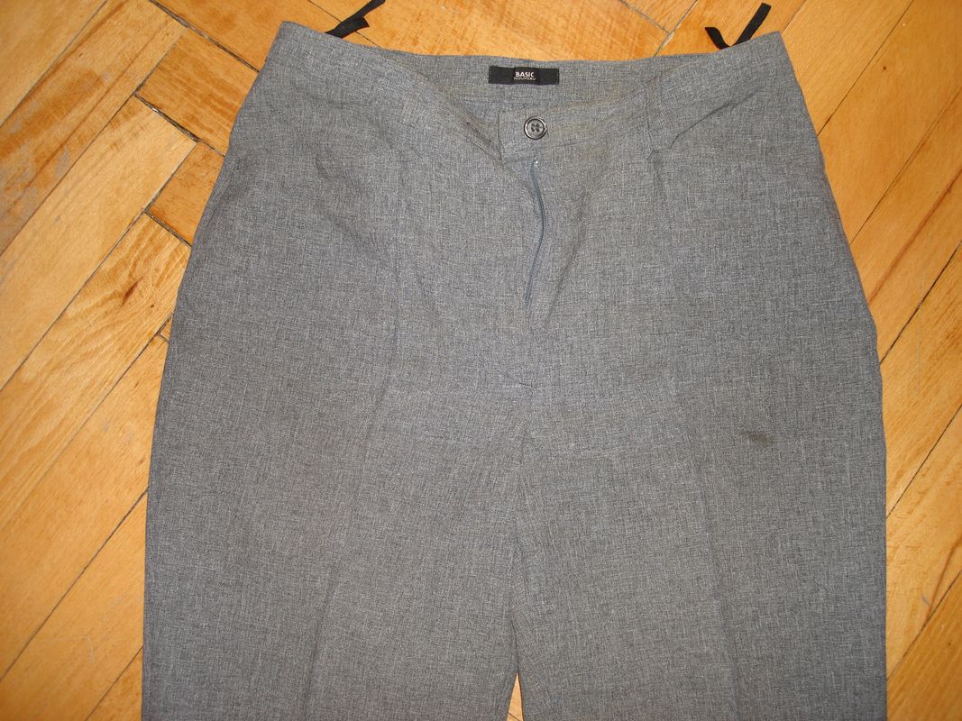 мало ношены. брючки