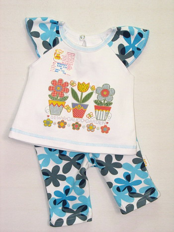 новорожденка